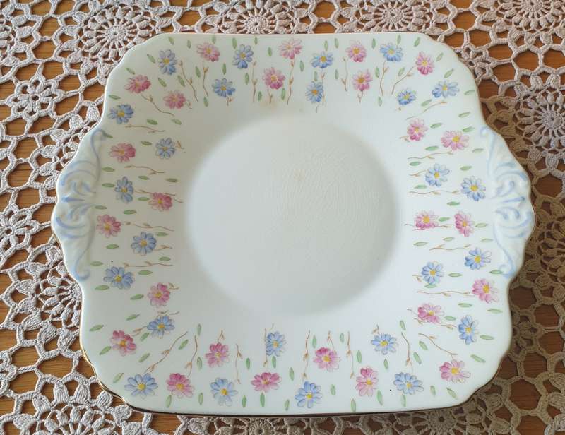 Vintage Heathcote Tea Set for your Collection