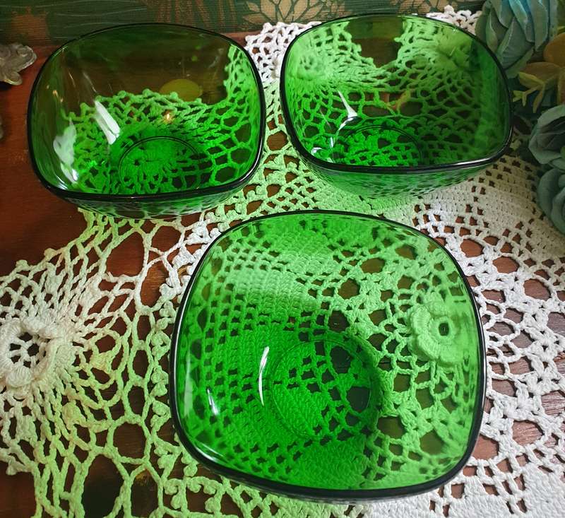 VERECO emerald green dessert bowls, vintage France | SET OF 3 |