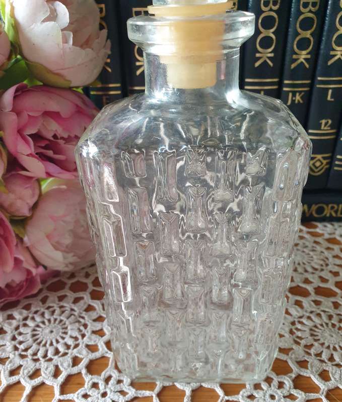 VINTAGE PERFUME BOTTLE | DECANTER | 1970'S |