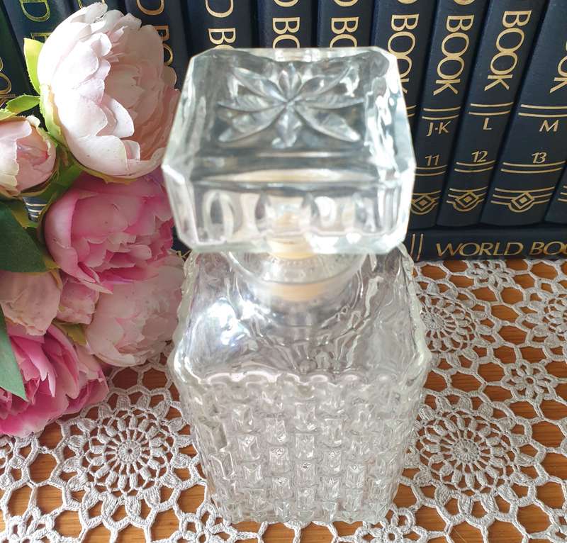 VINTAGE PERFUME BOTTLE | DECANTER | 1970'S |