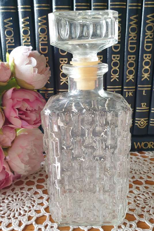 VINTAGE PERFUME BOTTLE | DECANTER | 1970'S |