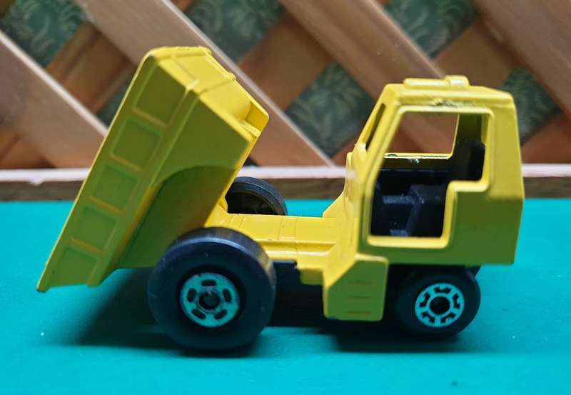 MATCHBOX -  Site Dumper   1976   No 26