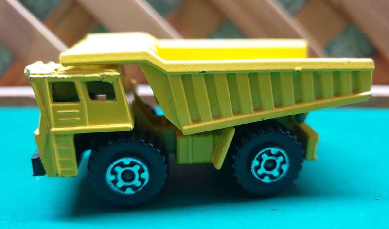 MATCHBOX -  Faun Dump Truck    1976   No 58