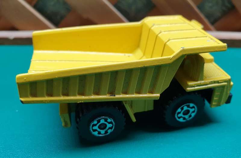 MATCHBOX -  Faun Dump Truck    1976   No 58
