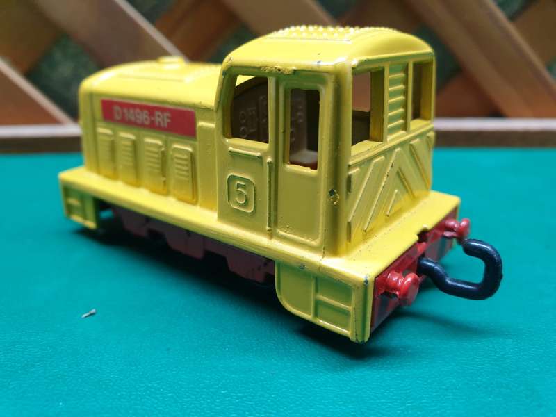 MATCHBOX -  Shunter No 24    1978 AND  Flat Coal carrier 1977