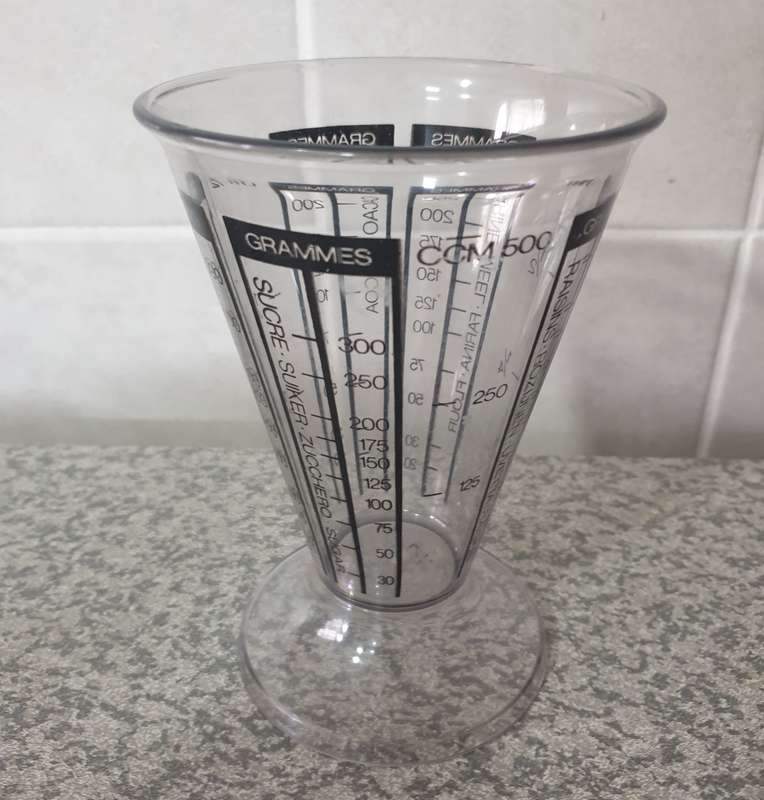 THE PERFECT MEASURING CUP FOR YOUR KITCHEN
