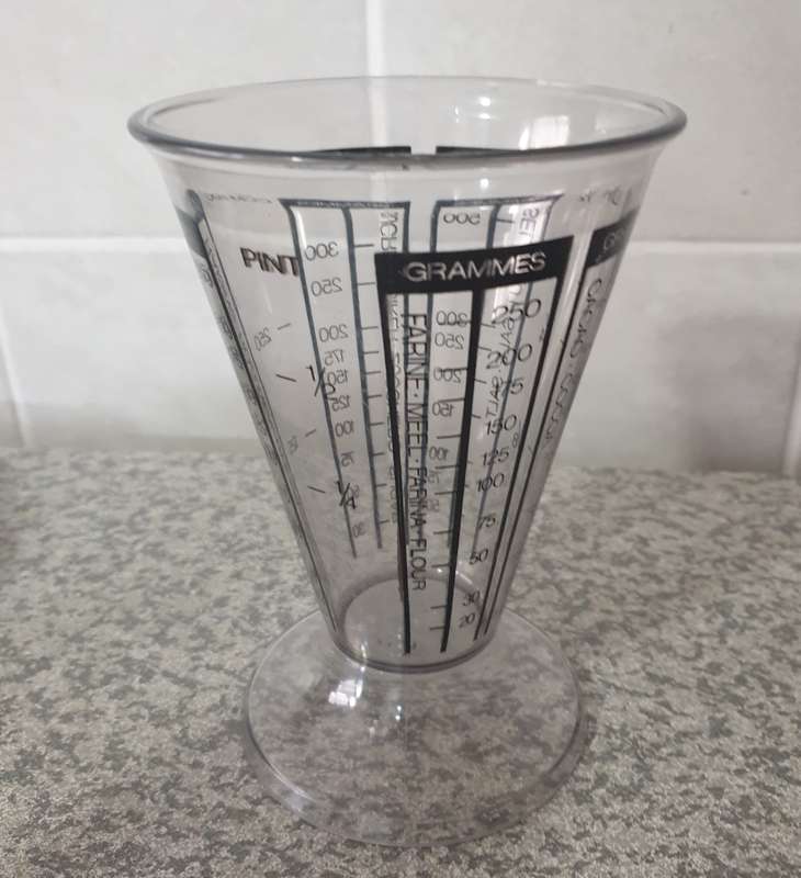THE PERFECT MEASURING CUP FOR YOUR KITCHEN