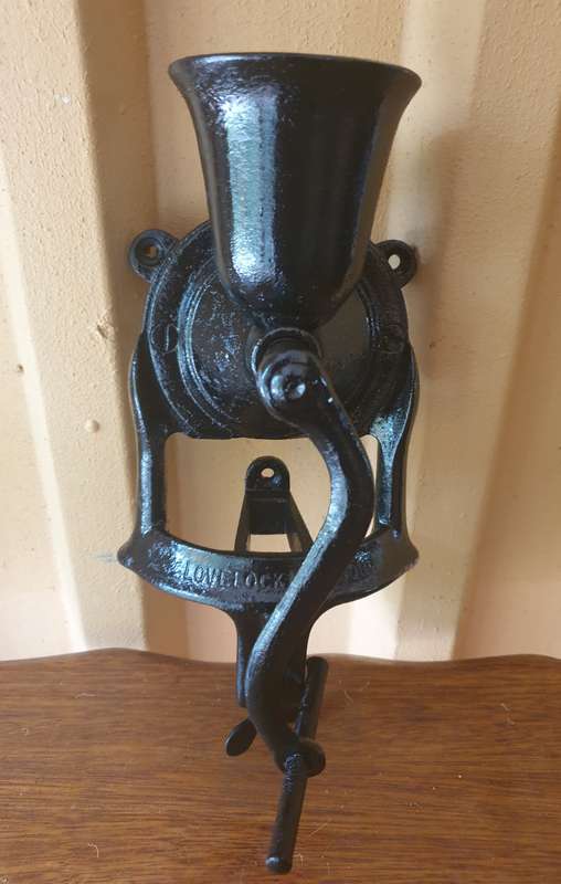 Antique  coffee grinder | BARGAIN AT THIS PRICE |