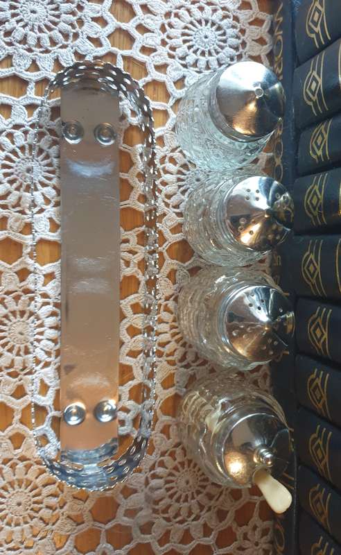 Cruet Set for your Collection