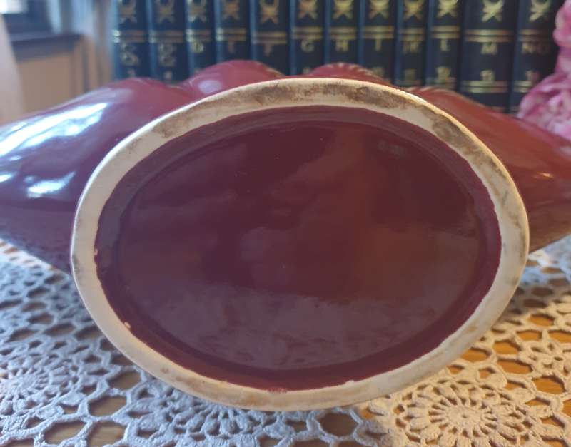 Scalloped Vase Burgundy | 1960'S |