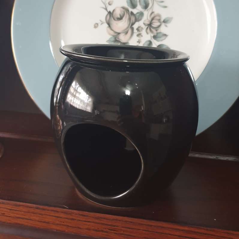CERAMIC BLACK CANDLE BURNER