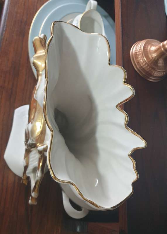 VINTAGE ITALIAN DEER ORNAMENT VASE | 24 CT GOLD | 01