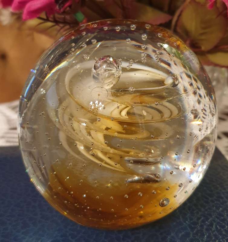 ROUND GLASS PAPERWEIGHT | GOOD CONDITION |