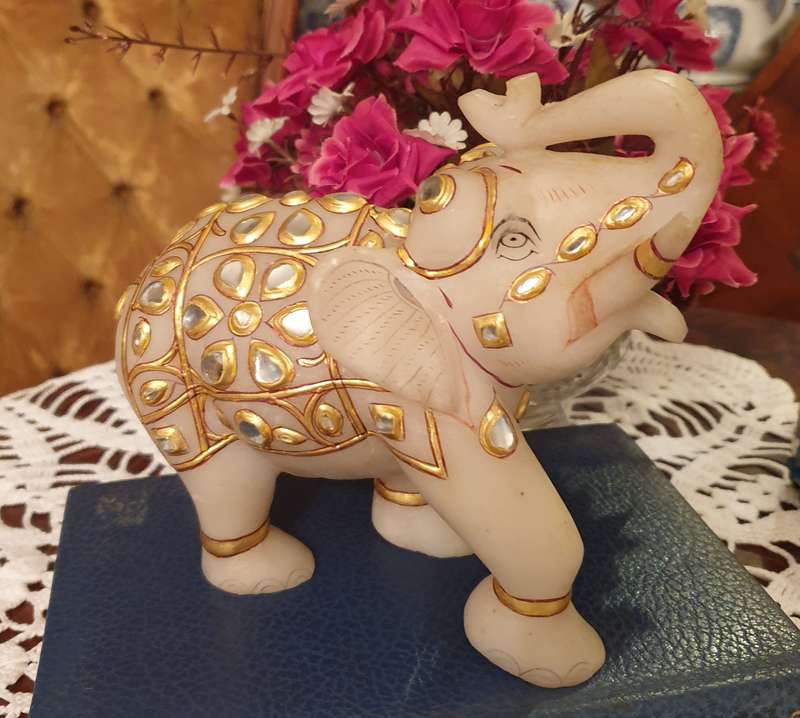 VINTAGE MARBLE ELEPHANT | MADE POSSIBLY IN INDIA | STUNNING ART |