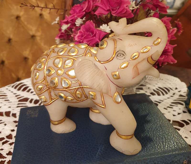 VINTAGE MARBLE ELEPHANT | MADE POSSIBLY IN INDIA | STUNNING ART |