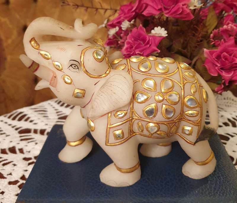 VINTAGE MARBLE ELEPHANT | MADE POSSIBLY IN INDIA | STUNNING ART |