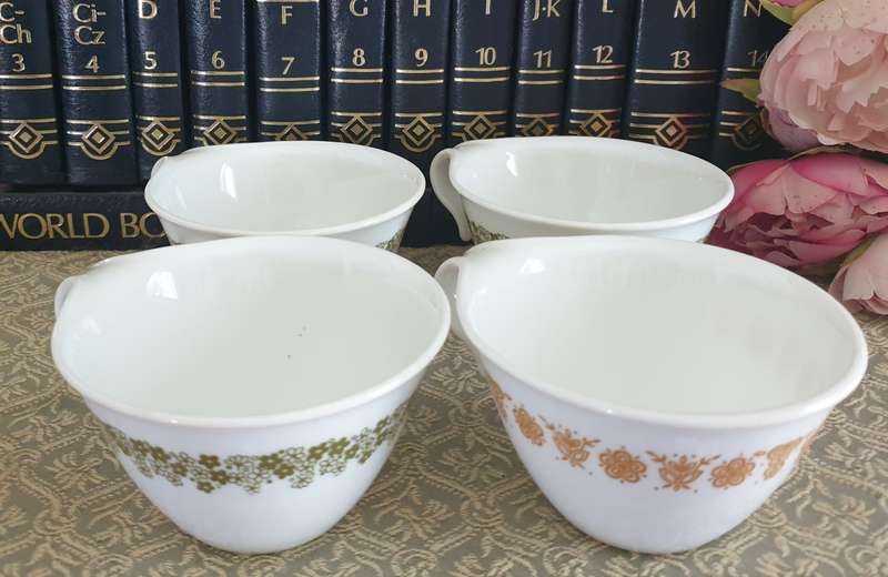 4 Corelle Corning | Vintage Coffee Tea Cups & Saucers |  Mid Century |
