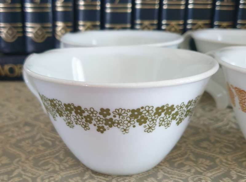 4 Corelle Corning | Vintage Coffee Tea Cups & Saucers |  Mid Century |