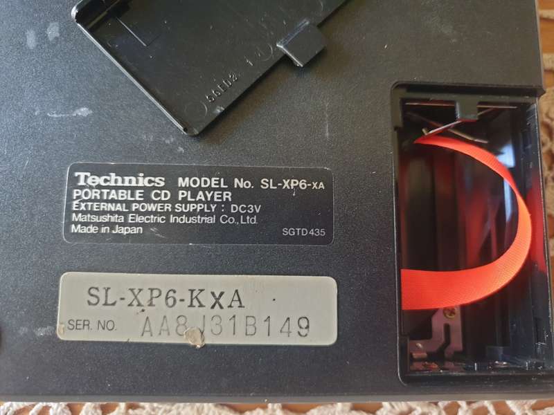ONLY ONE FOR SALE IN SOUTH AFRICA - ULTRA RARE   Technics SL-XP6 CD WALKMAN