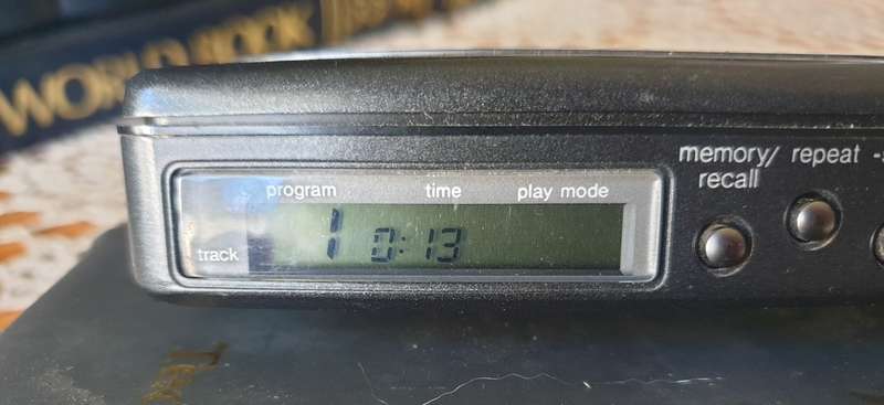 ONLY ONE FOR SALE IN SOUTH AFRICA - ULTRA RARE   Technics SL-XP6 CD WALKMAN