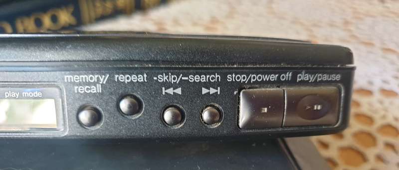 ONLY ONE FOR SALE IN SOUTH AFRICA - ULTRA RARE   Technics SL-XP6 CD WALKMAN