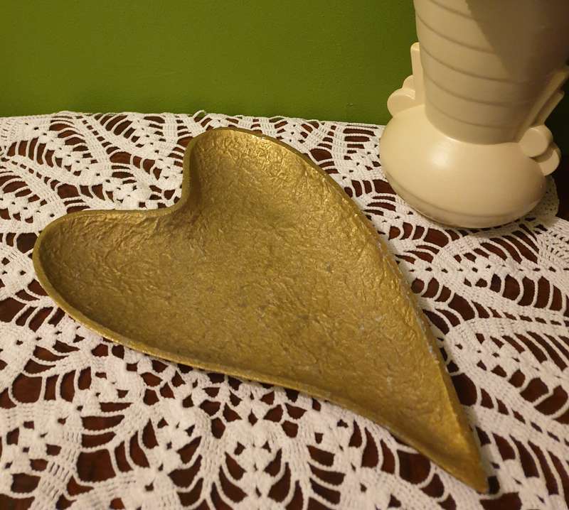 Metal Gold Heart Shape Bowl