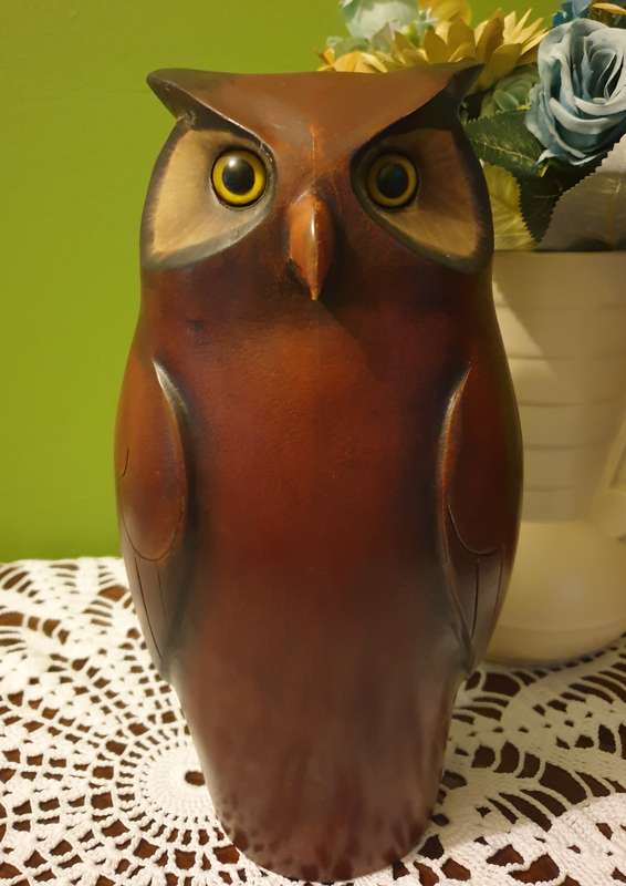Large Feathers of Knysna Gallery carved and hand painted Ltd Owl