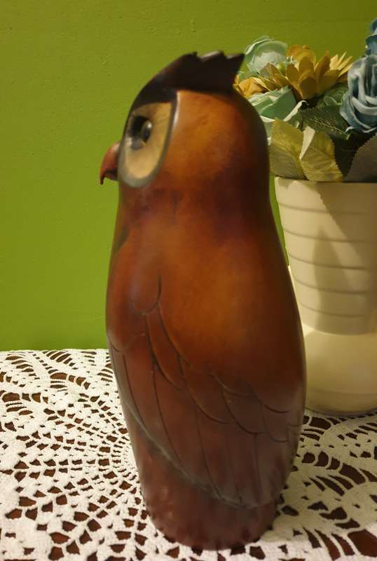 Large Feathers of Knysna Gallery carved and hand painted Ltd Owl