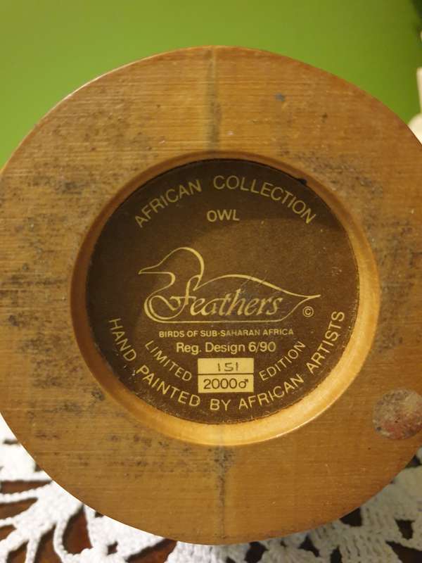 Large Feathers of Knysna Gallery carved and hand painted Ltd Owl