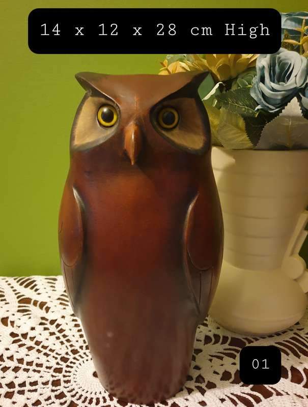 Large Feathers of Knysna Gallery carved and hand painted Ltd Owl