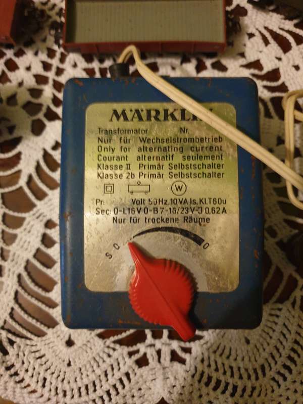 Märklin Locomotive and coaches etc | not tested | rare find |