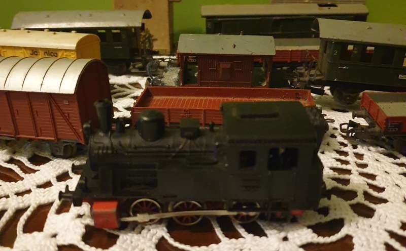 Märklin Locomotive and coaches etc | not tested | rare find |