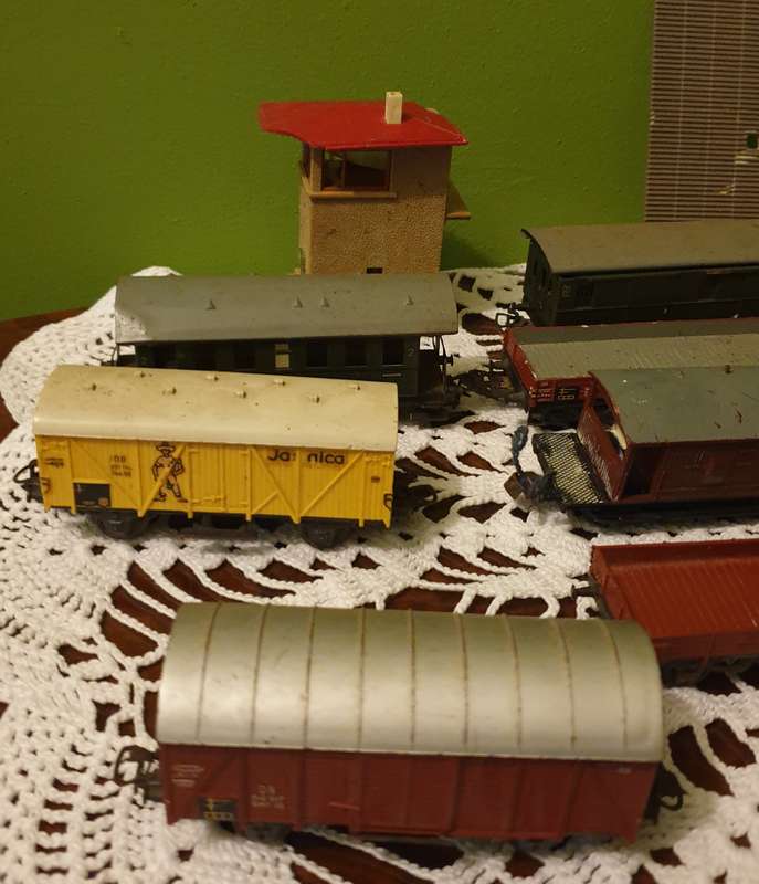 Märklin Locomotive and coaches etc | not tested | rare find |
