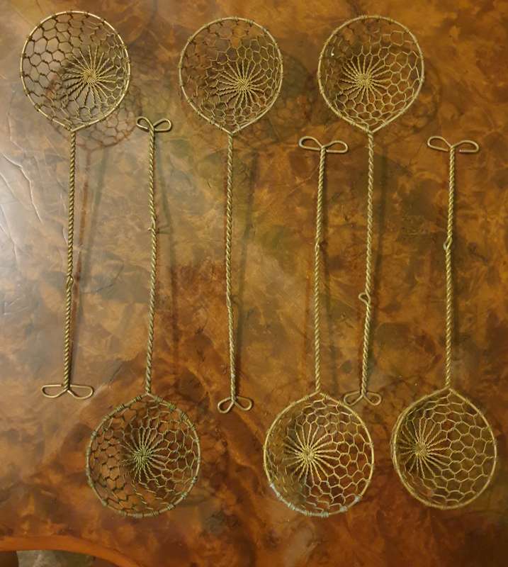 Metal Mesh Spoon Scoop Wire Strainer Fried Food Egg Lift | Brass |