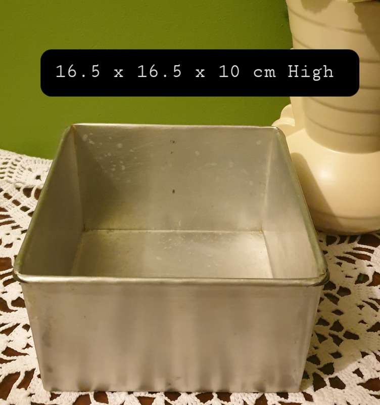 CAKE PAN
