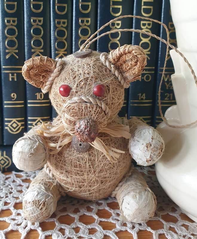Vintage Handmade Woven Straw Bear Animal Art Sculpture Sitting