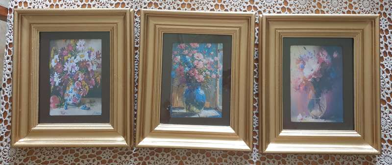 3 Wooden Painted Photo frames with Prints