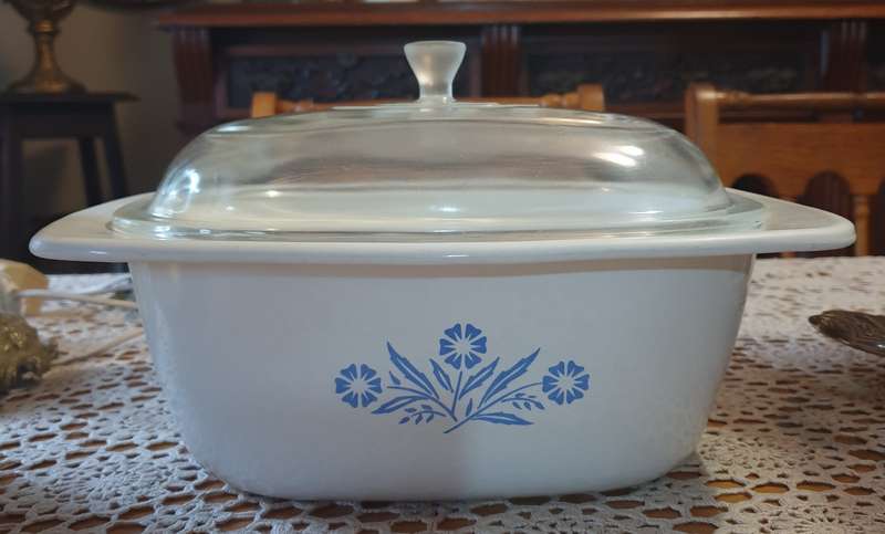 Corning Ware  Blue Cornflower Dutch Oven Bowl with Lid