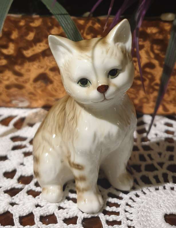 Vintage Kitty Bone China Ornament