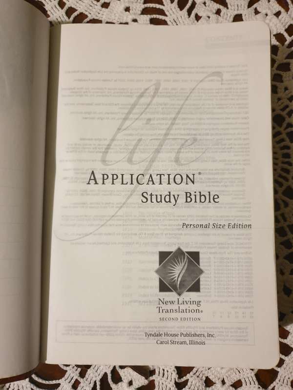 NLT Life Application Study Bible