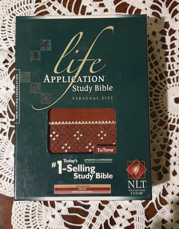 NLT Life Application Study Bible