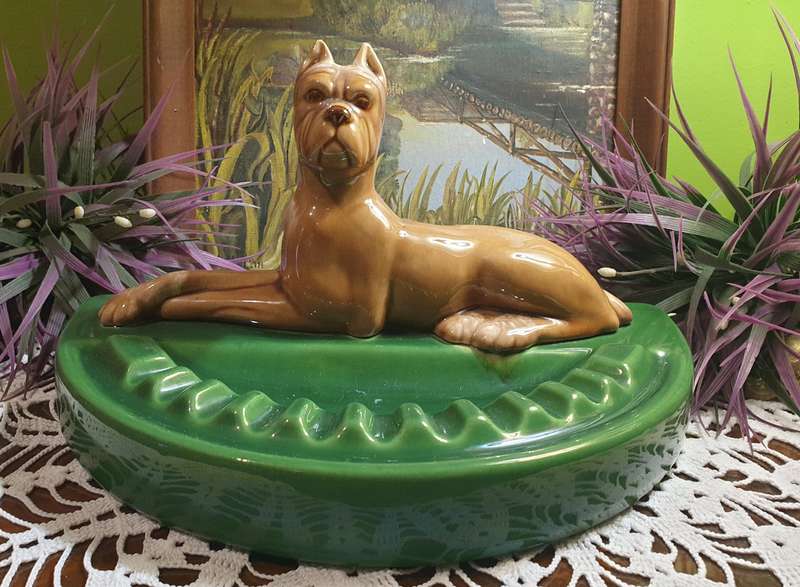 An ashtray for cigar, porcelain, dog, art deco, 1940s.