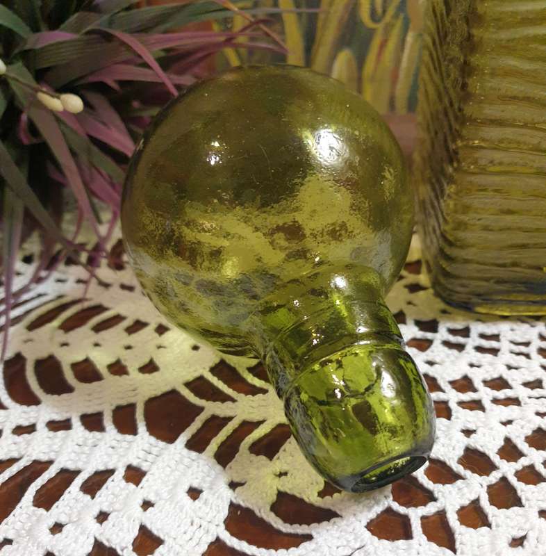 Anchor Hocking Avocado Green  Glass Decanter