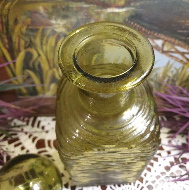 Anchor Hocking Avocado Green  Glass Decanter