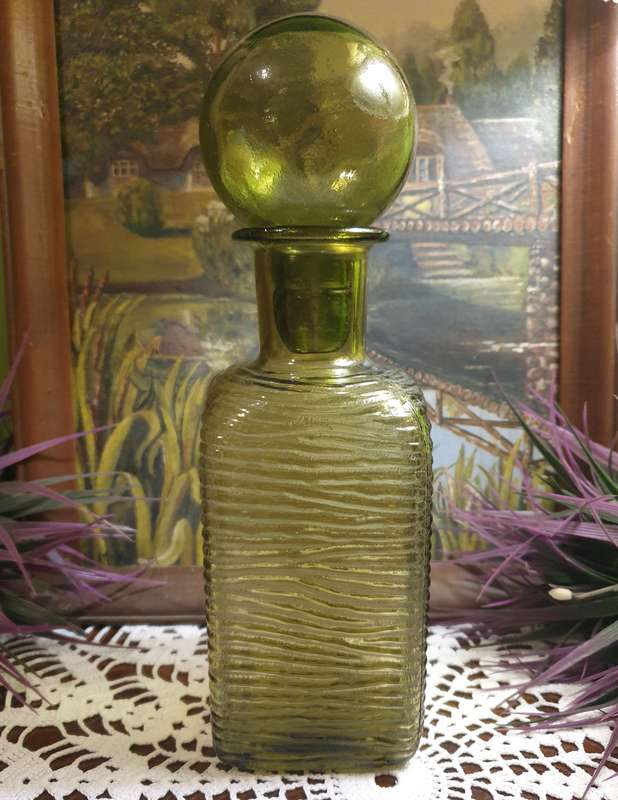 Anchor Hocking Avocado Green  Glass Decanter