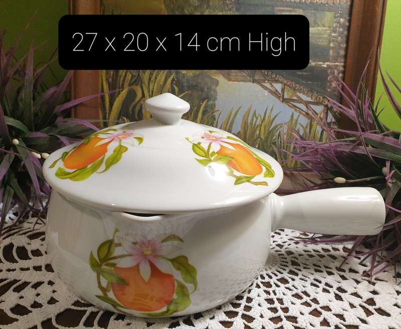 Vintage Porcelain Pot By Tradition CNP France  | 01 |