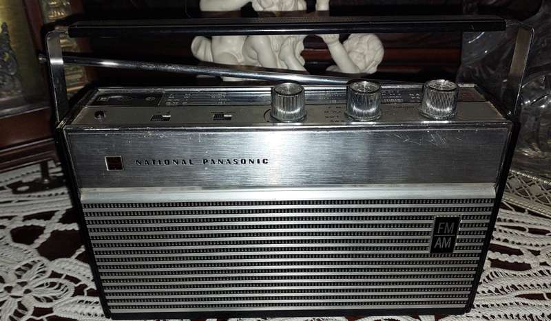 VERY RARE   -  National Panasonic RF-893Y