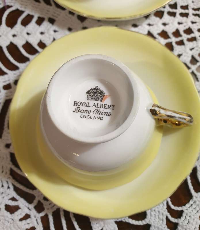 Royal Albert Vintage Teacups and Saucers | Bone China | Yellow  |