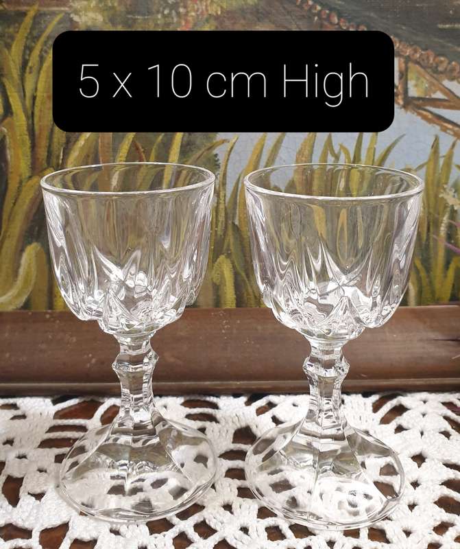 SET OF CRYSTAL SHERRY GLASSES | ITALIAN |