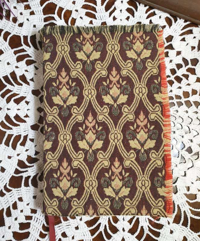 SET OF VINTAGE BOOKS | DECOR |